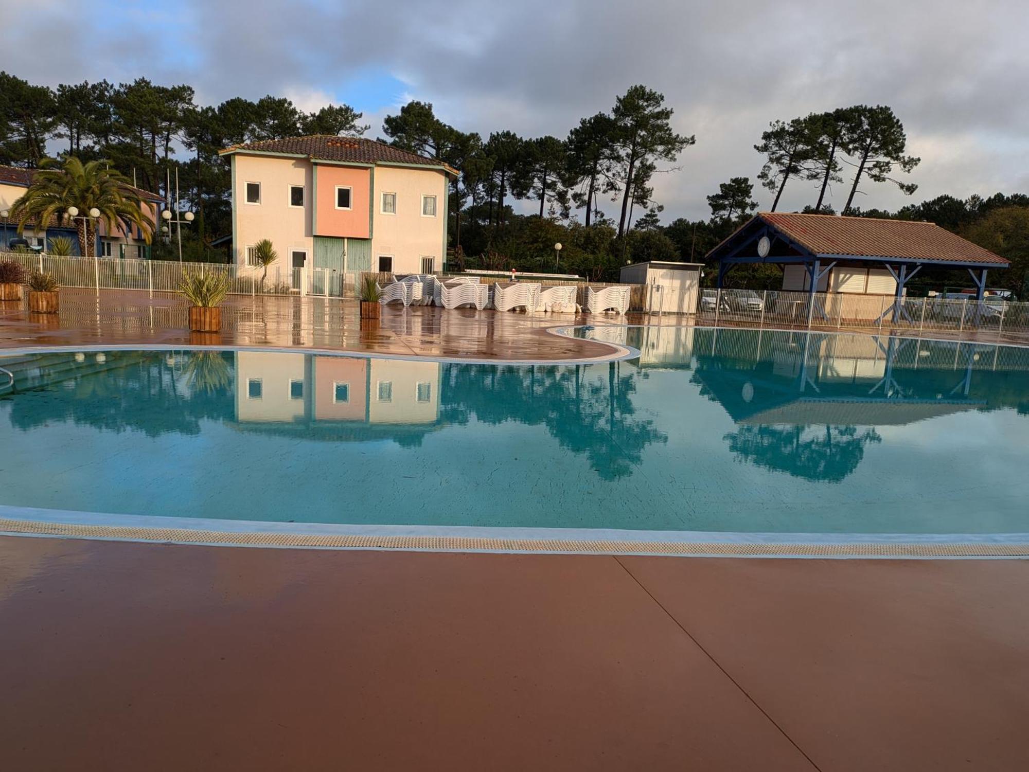 Residence Mes Amours D'Enfants - Les Villas Du Lac Soustons Ruang foto